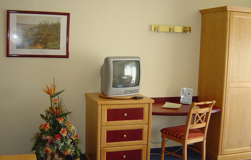 Hotel Garni Hubertushof Bad Füssing Zimmer foto